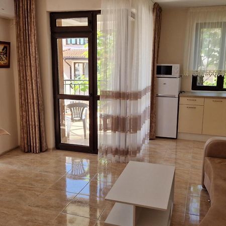 Luxury Apartments Ekaterina Chernomorets Exterior photo