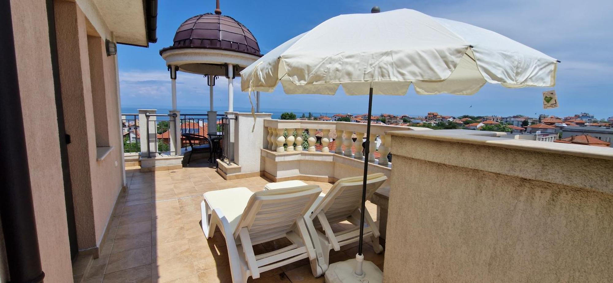 Luxury Apartments Ekaterina Chernomorets Exterior photo